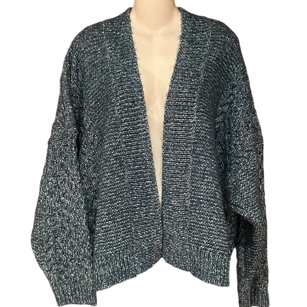 Cabi Ladies XL Teal and White Cable Knit Doleman Sleeve Sweater